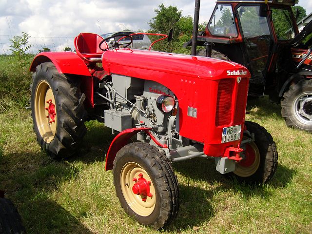 k-Oldtimertreffen_Bruckmühl_Großer Wirt_21.6.2009 002.jpg