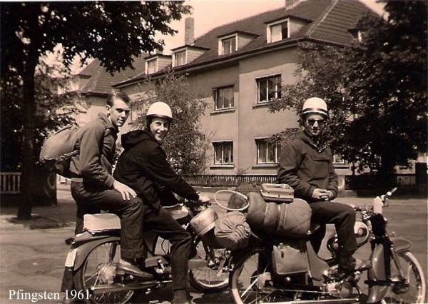 alte Mopeds.jpg